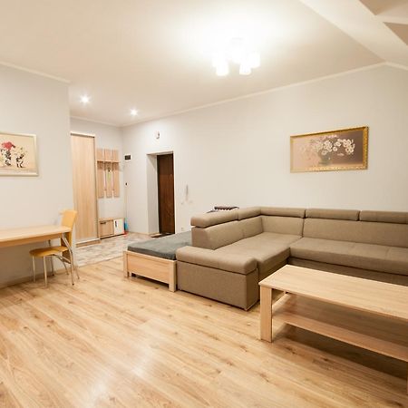 Wonderful Flat On City Center Użhorod Zewnętrze zdjęcie